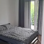 Z Dużym Ogródkiem