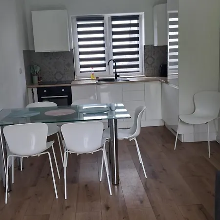 Z Duzym Ogrodkiem Apartment *